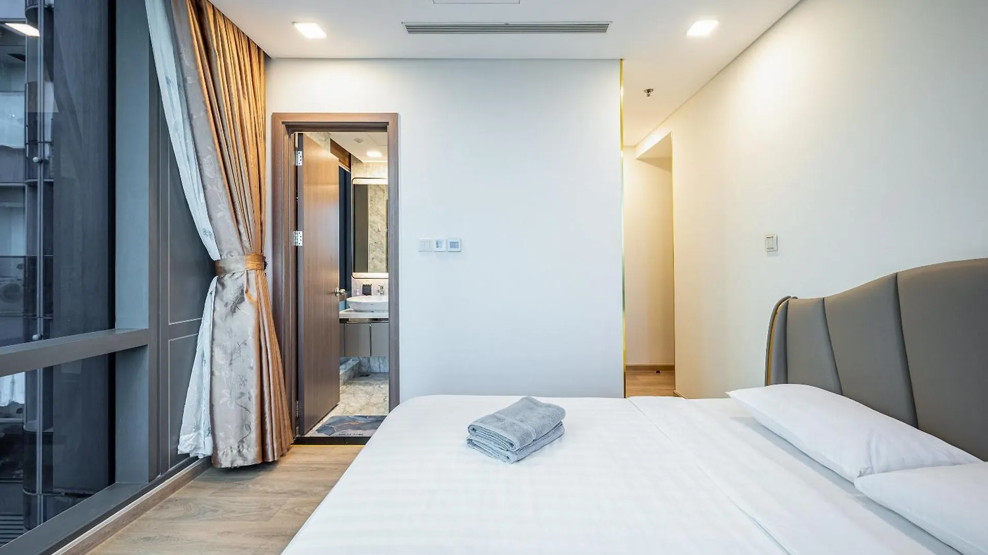 Apartment Landmark 81 President Suite - Vinhome Central Park Ho Chi Minh City