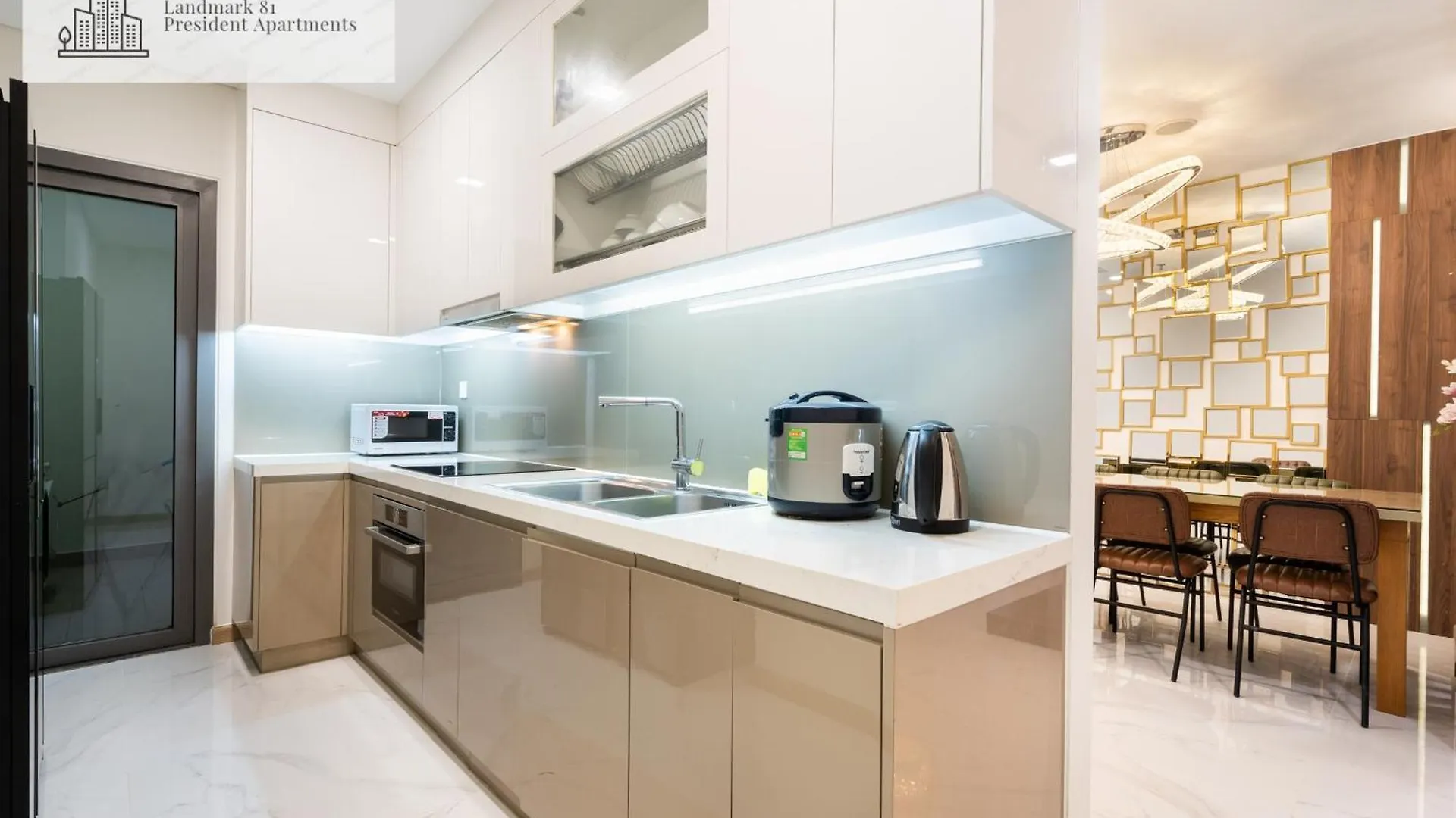 Landmark 81 President Suite - Vinhome Central Park ホーチミン市 0*,