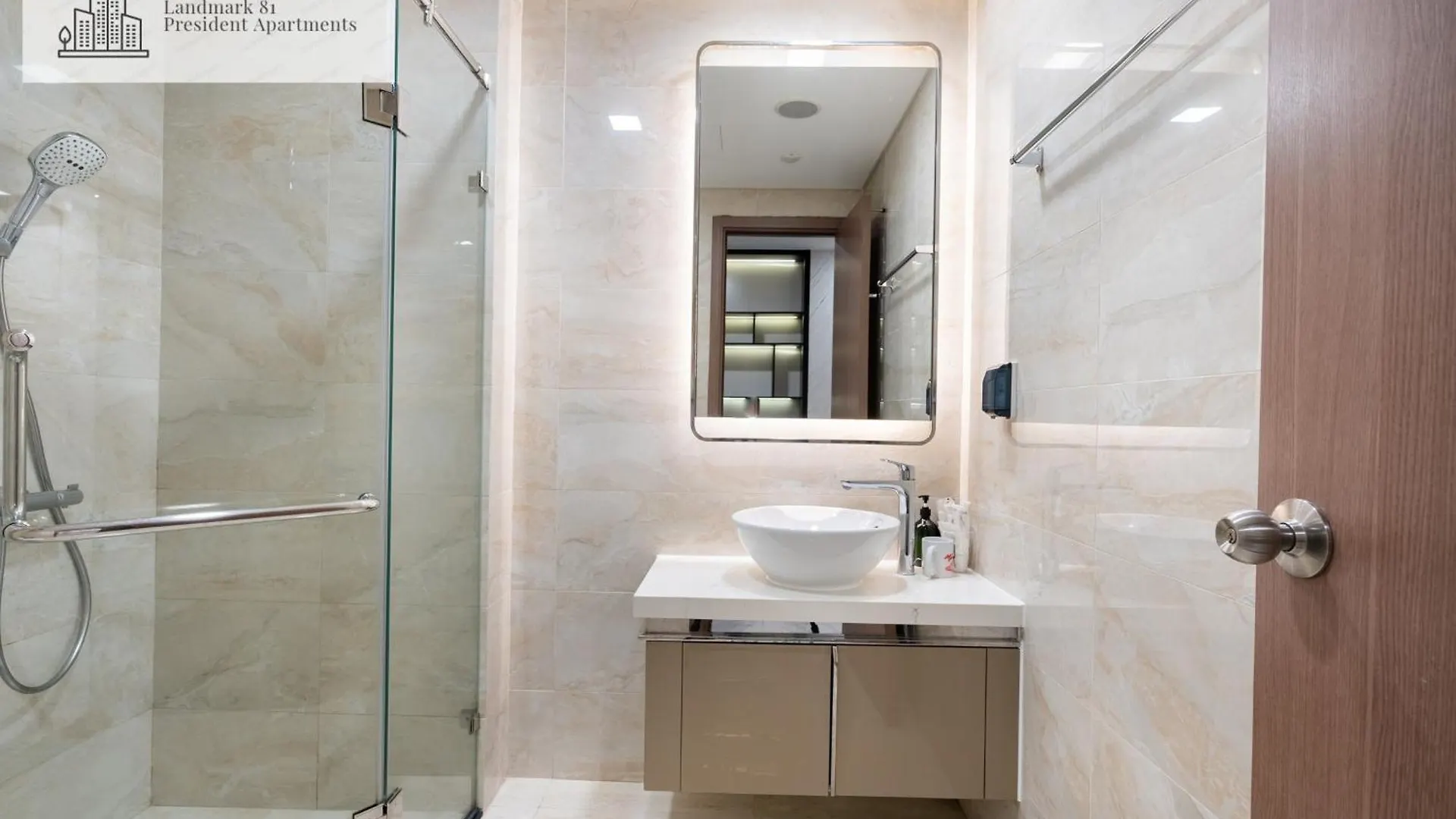 Landmark 81 President Suite - Vinhome Central Park Ho Chi Minh City 0*,