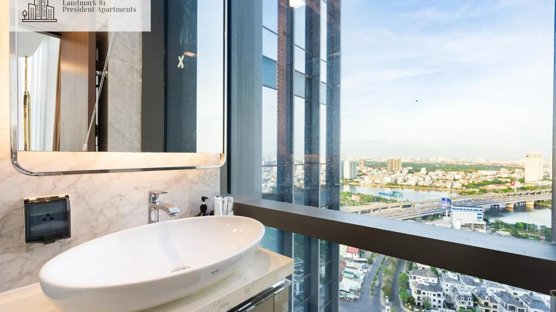 Apartment Landmark 81 President Suite - Vinhome Central Park Ho Chi Minh City