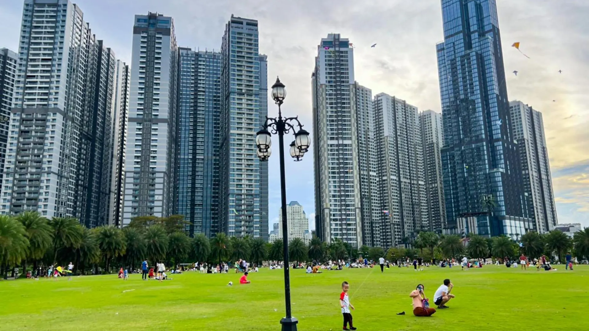 Landmark 81 President Suite - Vinhome Central Park Ho Chi Minh City Vietnam