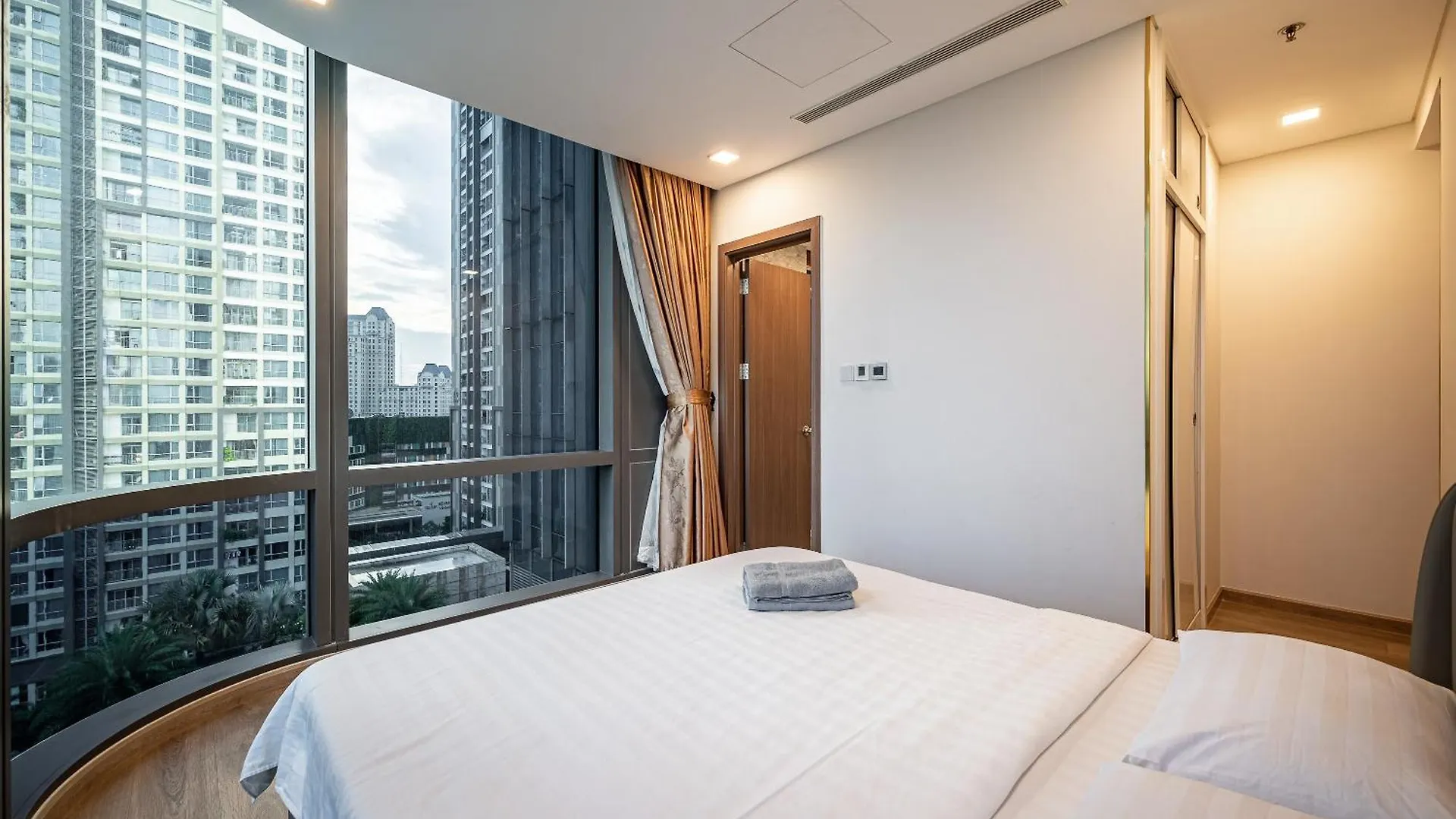 Landmark 81 President Suite - Vinhome Central Park Ho Chi Minh City